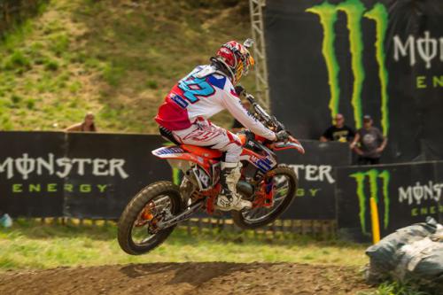 1 Šikyna EMX125 Loket